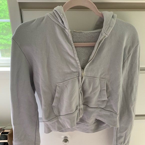 Brandy Melville Tops - Cropped Brandy Melville sweatshirt